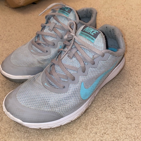 Nike Shoes - Women’s Nike Gym Shoes